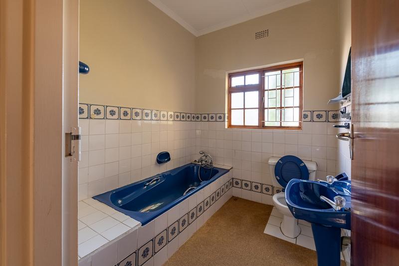5 Bedroom Property for Sale in Riviersonderend Western Cape